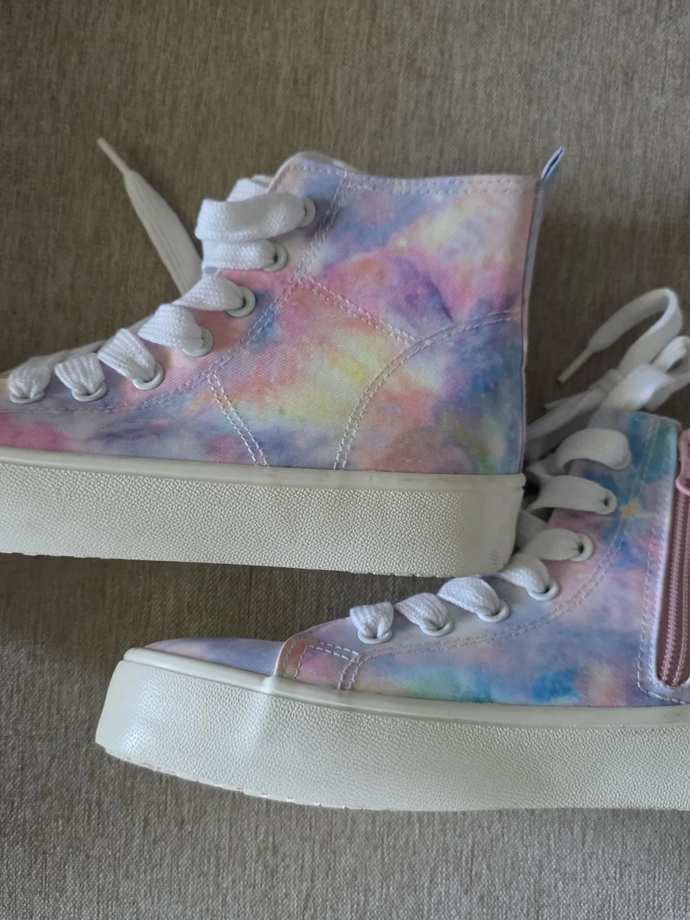 art class Pastel Tie-Dye High-Top Sneakers in Pink, Blue, Purple